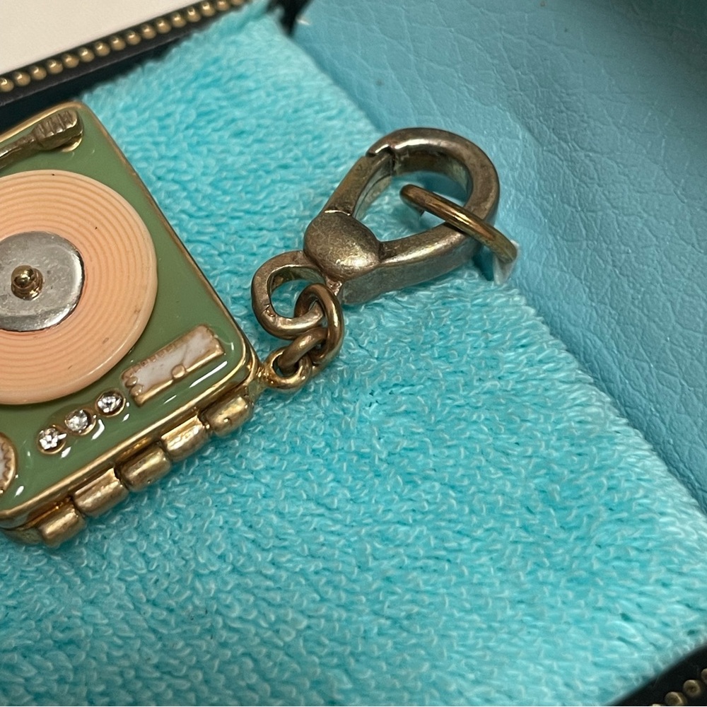 NWT RARE JUICY RECORD PLAYER VINYL 2005 Vintage Y2K LOCKET CHARM HTF - Picture 4 of 5